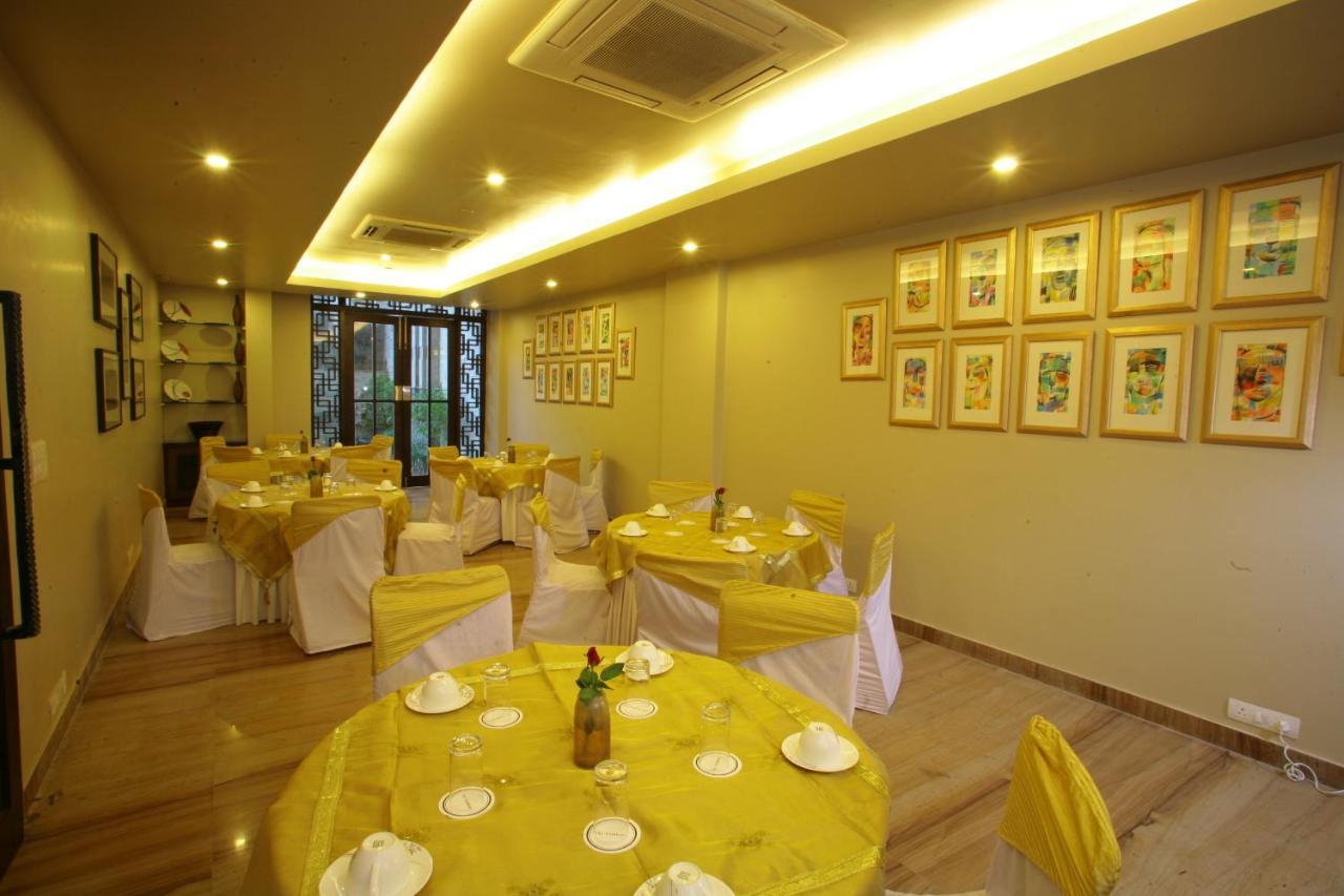 ​Justa Gurgaon Hotel Exterior photo