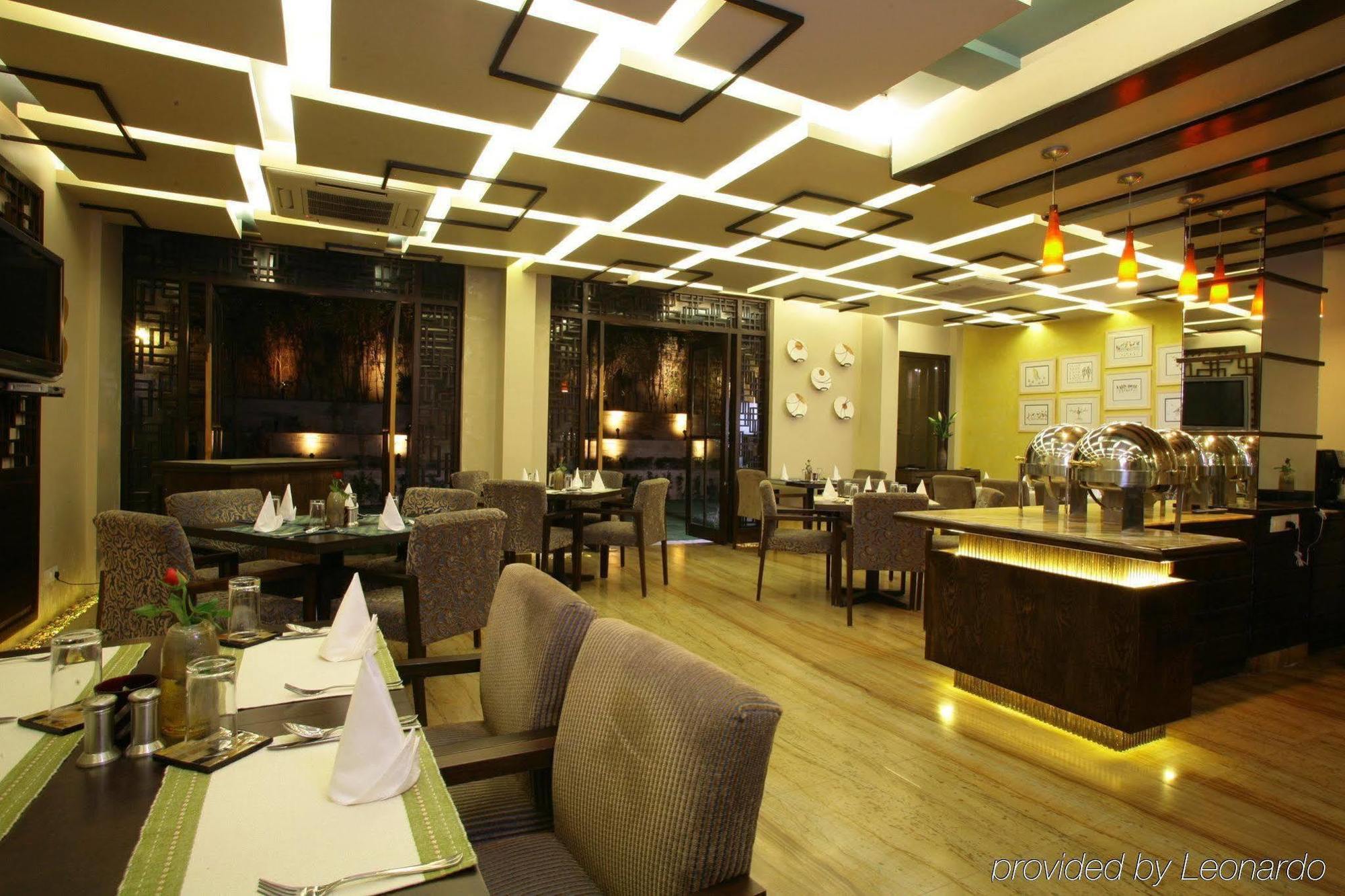 ​Justa Gurgaon Hotel Restaurant photo