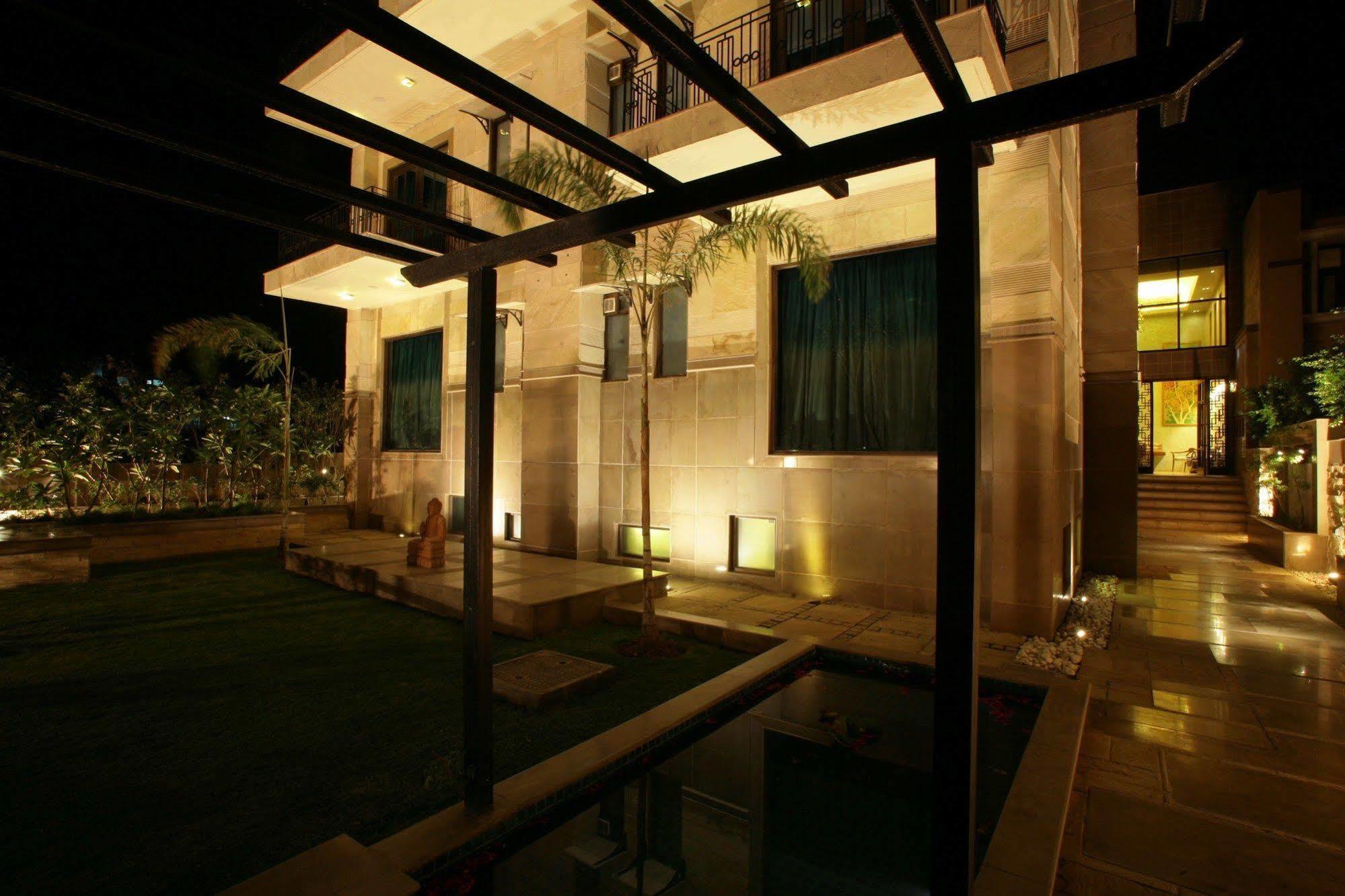 ​Justa Gurgaon Hotel Exterior photo