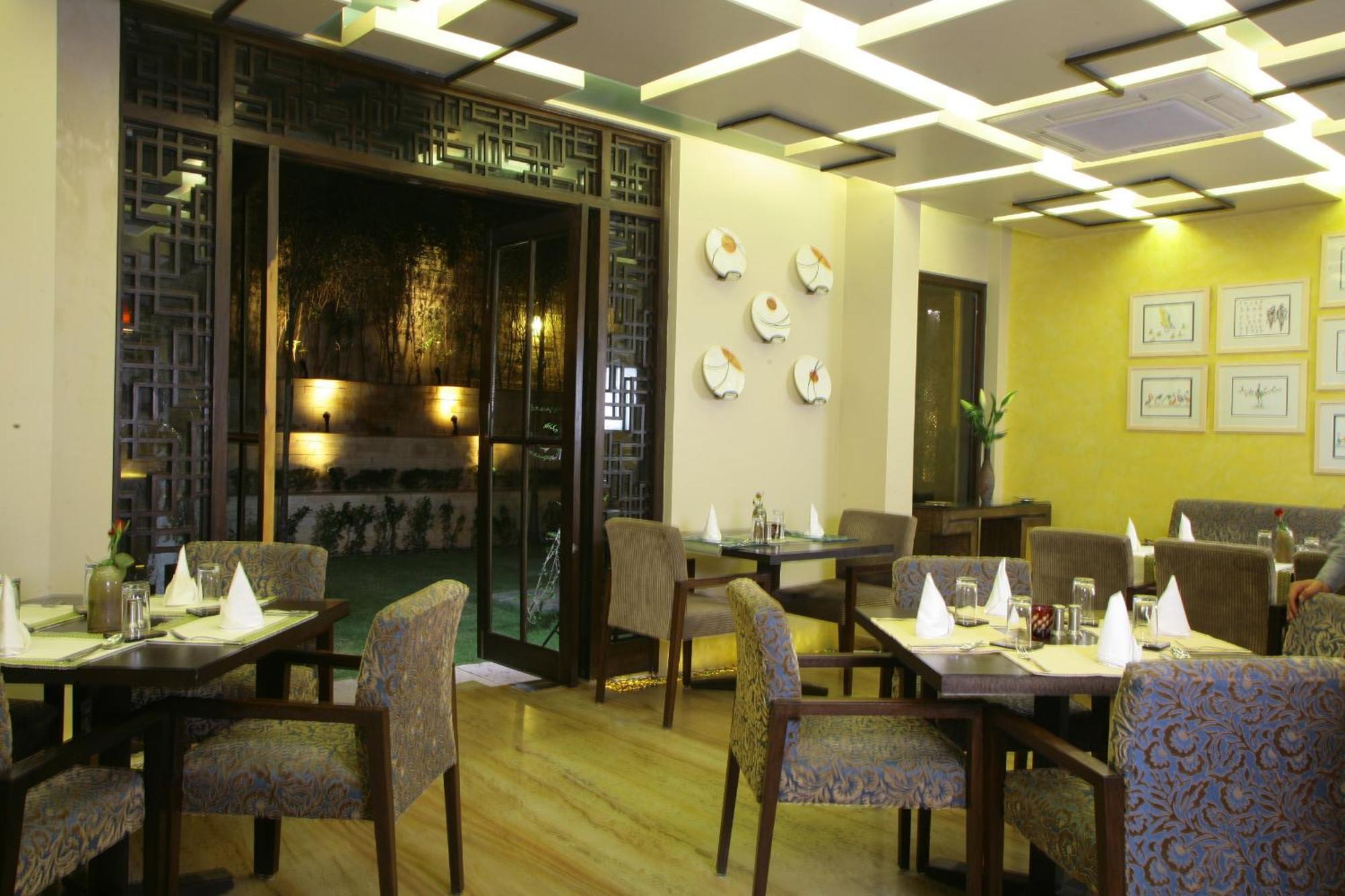 ​Justa Gurgaon Hotel Exterior photo
