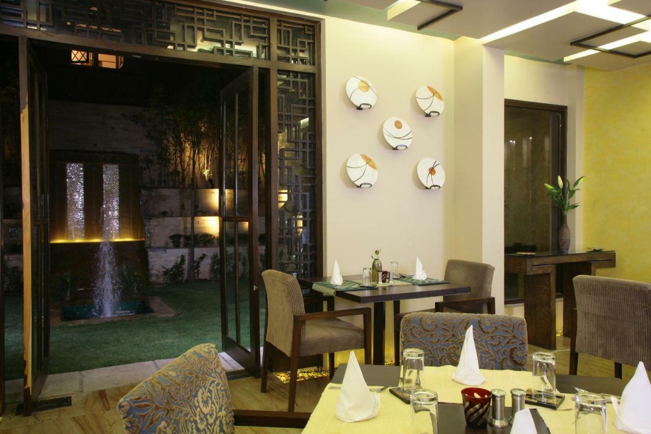 ​Justa Gurgaon Hotel Exterior photo